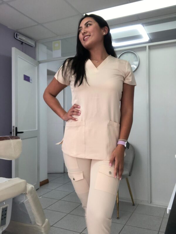 Delantal Beige